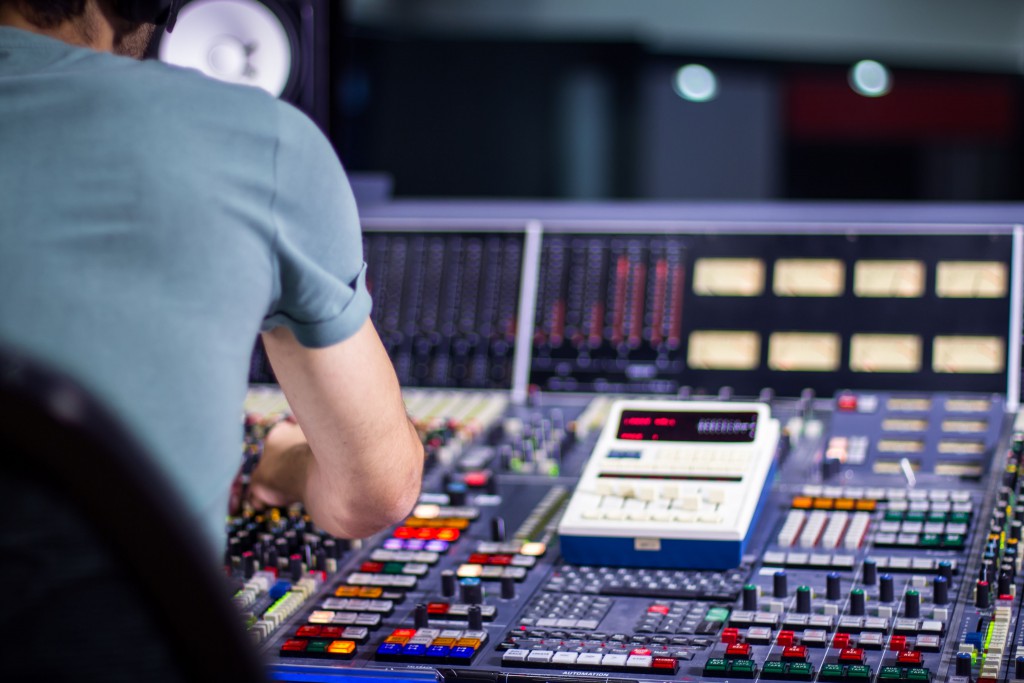 Mixing Vs. Mastering: Post Production – StudioPros